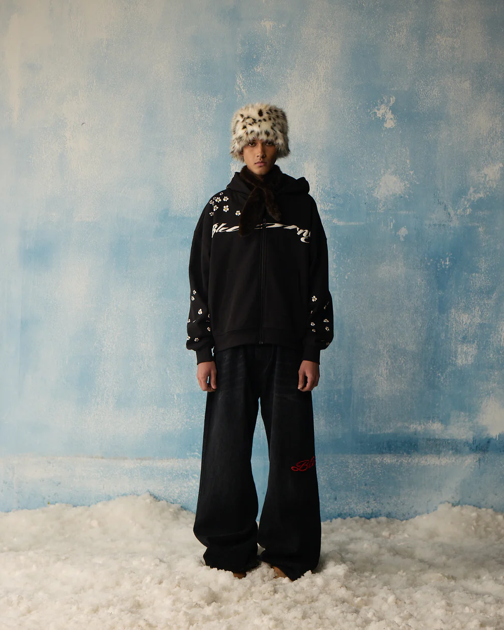 Black Poison Petals Zipper Hoodie — Gallery View 2